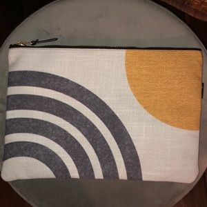 NWOT🏷Boho Sun & Rainbow Pouch